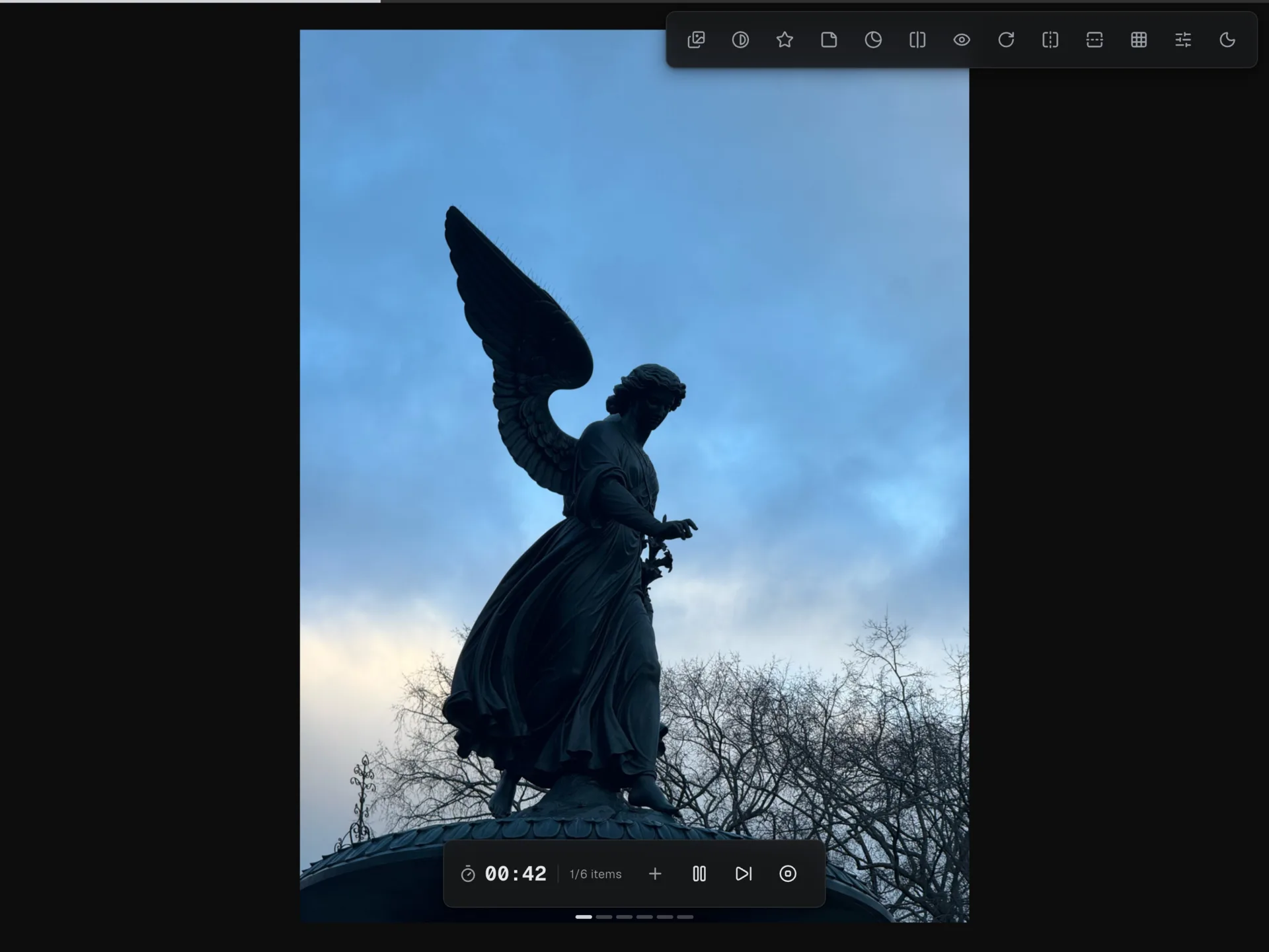 RefStage on iPad: a timed drawing session on a reference photo of a statue, with a countdown and a toolbar of study tools